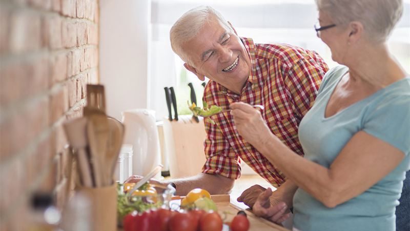 Essential Guide to Creating Nutritious Meal Plans for Seniors to Promote Well-Being