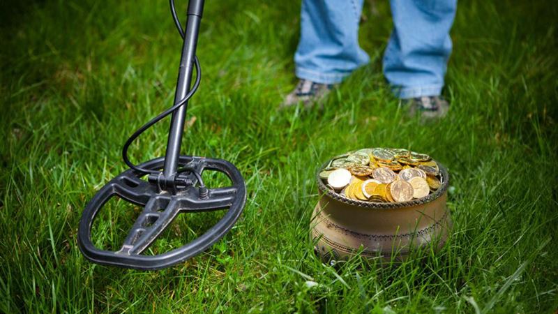 Ultimate Guide to Gold Metal Detectors: How to Find Treasure Effectively