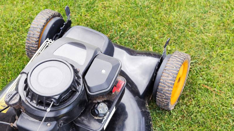 Optimal Timing and Tips for Purchasing Lawn Mowers: A Comprehensive Guide
