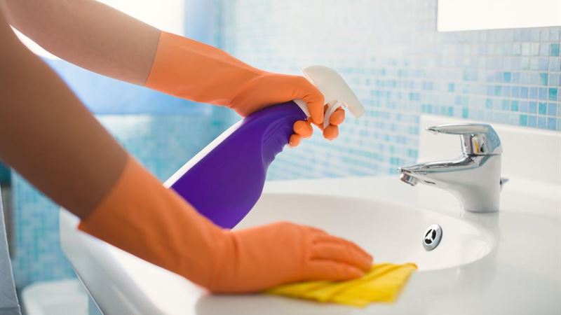 Top 5 Bathroom Cleaning Products for a Spotless and Refreshing Space