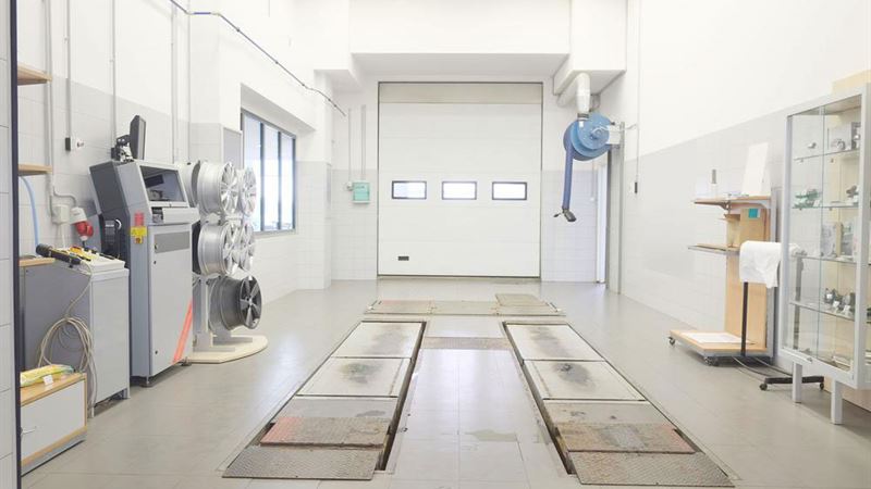 Comprehensive Guide to Different Types of Automotive Lifting Equipment