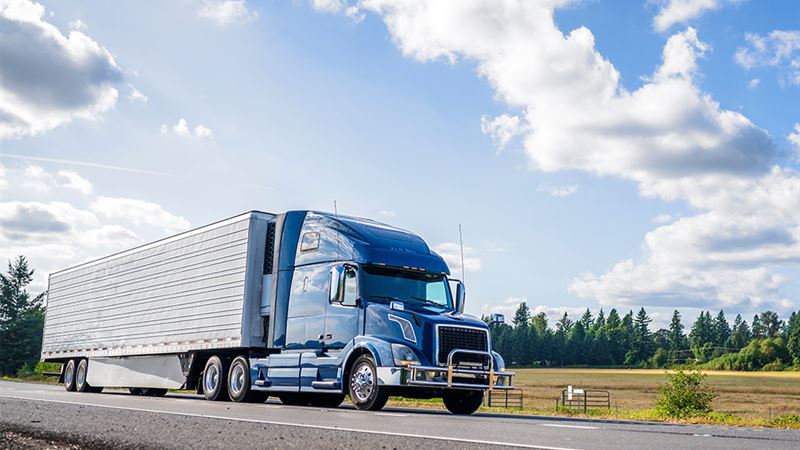 Essential Factors to Know Before Purchasing a Commercial Truck