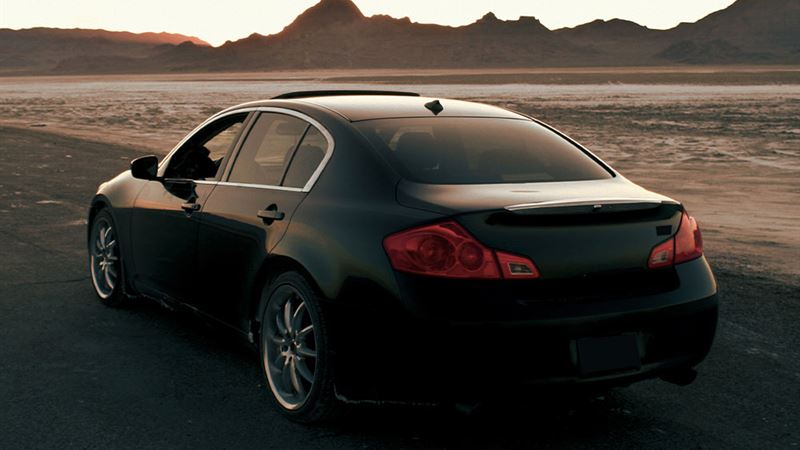 Comprehensive Overview of the INFINITI G37 Coupe: Features, Safety, and Performance