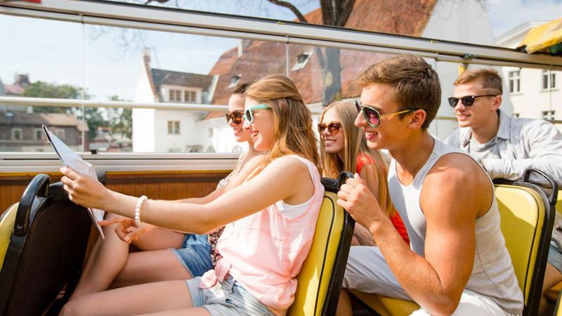 Maximize Your Savings and Experience: Essential Tips for Choosing the Perfect Bus Tour