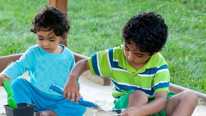 Choosing the Perfect Outdoor Playset for Your Child: A Comprehensive Guide