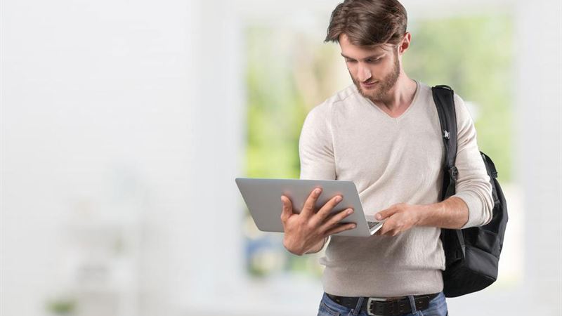 Top Reasons Why Enrolling in Business English Courses Boosts Your Commercial Success