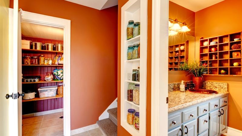Innovative Storage Solutions to Maximize Space in Small Apartments