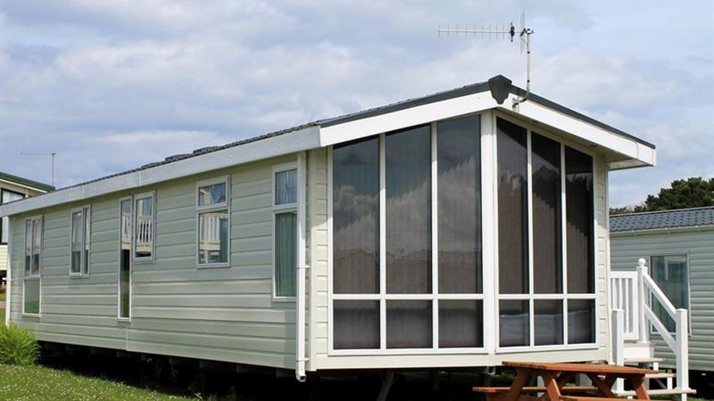 Comprehensive Guide to Buying and Owning a Used Mobile Home: Advantages and Disadvantages