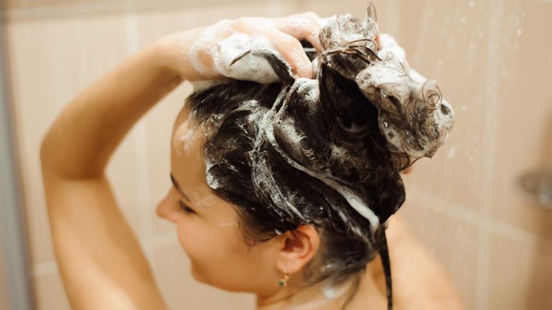 Comprehensive Guide to Managing Scalp Psoriasis: Symptoms, Causes, and Effective Treatment Solutions