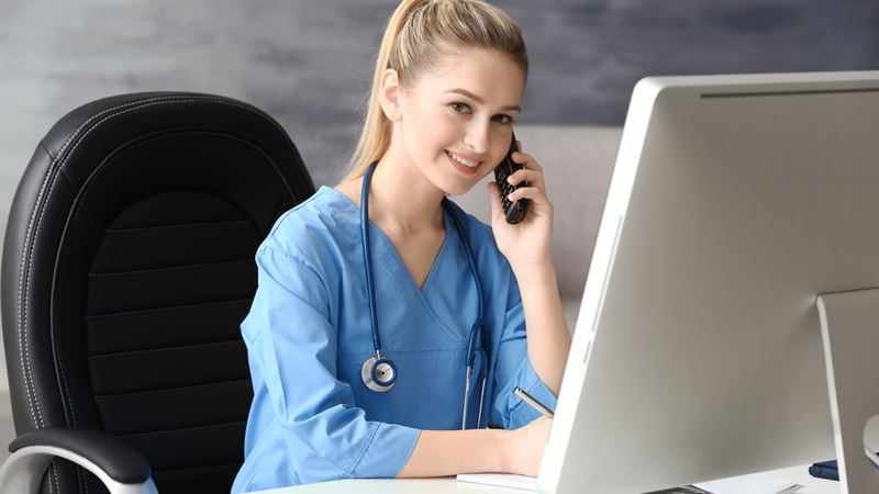 Comprehensive Guide to Pursuing an Online Medical Assistant Certification