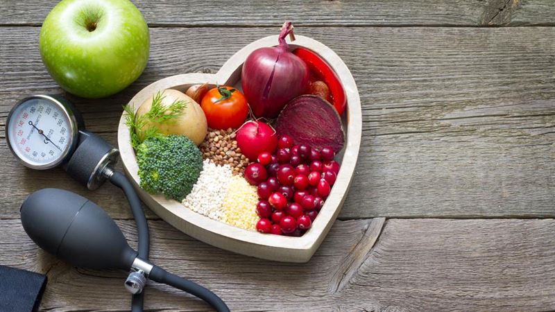 Effective Strategies to Lower Cholesterol and Promote Heart Health