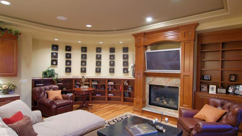 Innovative Ways to Refresh and Personalize Your Secondhand Furniture