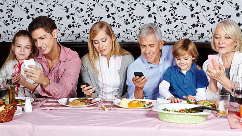 Best Family Cell Phone Plans of 2024: Top Options for Savings and Flexibility