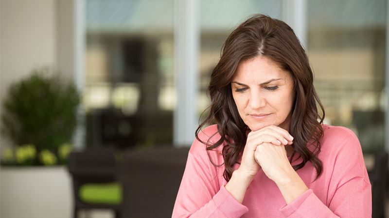 Comprehensive Guide to Menopause-Related Vaginal Dryness: Causes, Symptoms, Diagnosis, and Effective Treatments