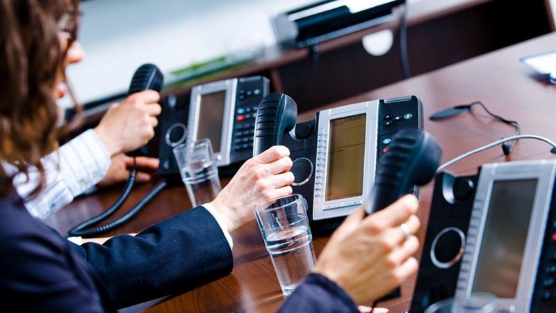 Top Business Phone Systems for 2024: Comprehensive Guide to Choosing the Best Solution