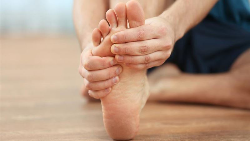 Understanding Peripheral Neuropathy: Causes, Signs, and Effective Management Strategies