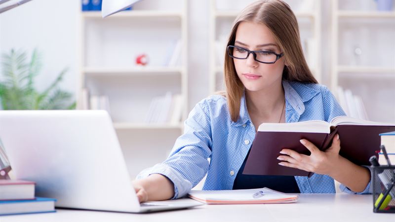 Comprehensive Insights into the Advantages of Online Learning Programs