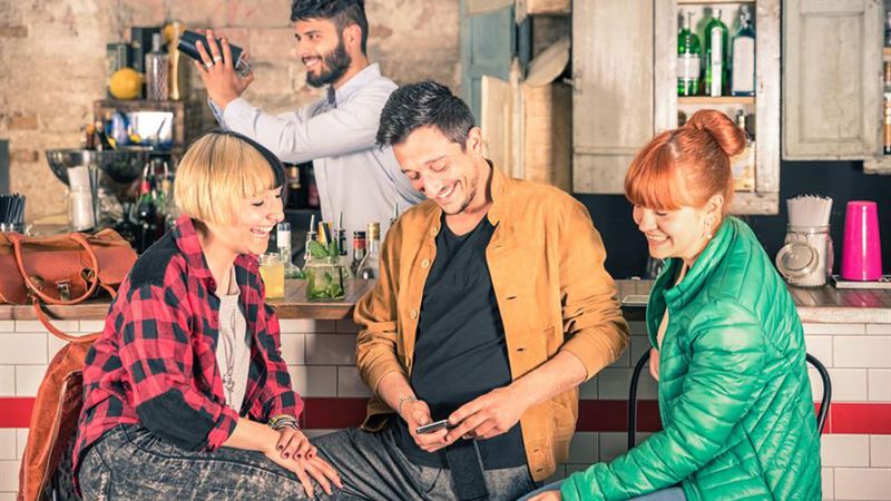 Creative Tips for Designing an Elegant and Functional Home Bar