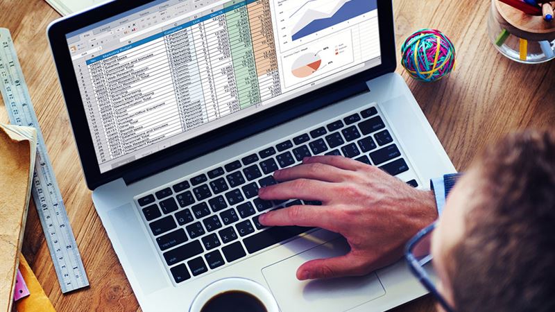 Top 4 Accounting Software Solutions for Small Enterprises