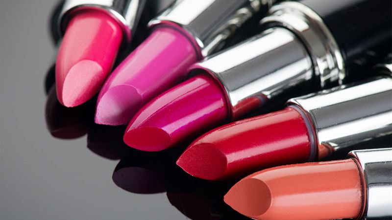 Ultimate Guide to Lipsticks: Types, Leading Brands, and Expert Tips for Choosing Your Perfect Shade