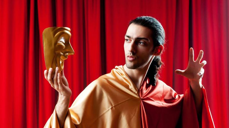 Essential Steps to Launch a Successful Theater Acting Career