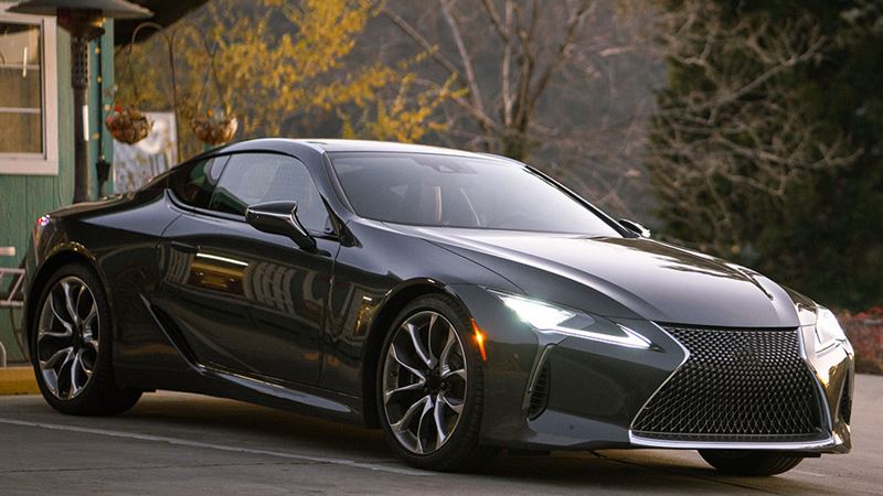 Discover the Lexus ES 250: The Ultimate Luxury Sedan for Comfort and Performance