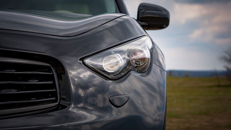 Comprehensive Overview of the INFINITI M37: Engine Performance, Design, and Luxury Features