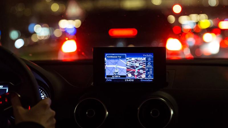 Essential Factors to Evaluate When Selecting a Truck GPS Navigation System