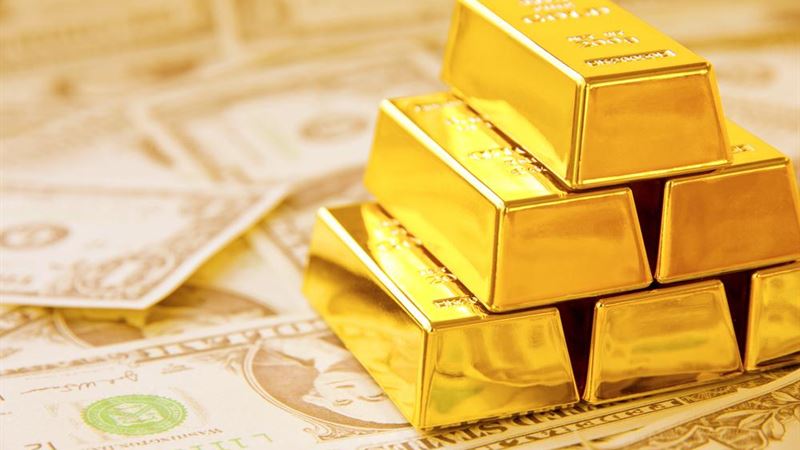 Comprehensive Guide to Investing in Gold: Benefits, Risks, and Strategies