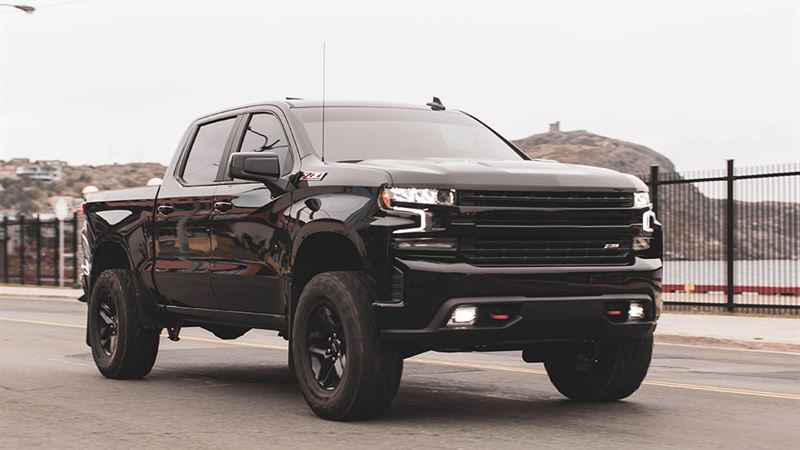 Comprehensive Review of the 2020 Chevrolet Silverado 1500: Features, Performance, and Variants