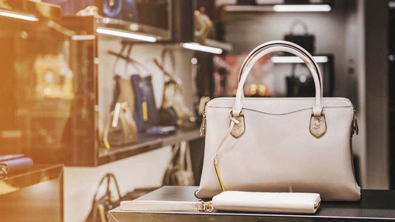 Ultimate Guide to Luxurious Leather Handbags: Styles, Features, and Top Brands