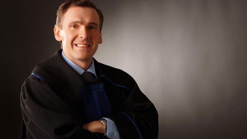 Comprehensive Guide to Choosing and Employing a Personal Injury Lawyer After a Car Accident