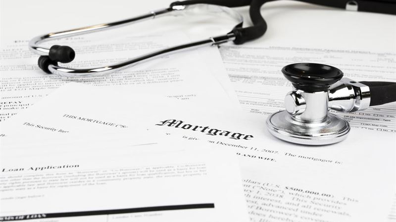 Understanding Balloon Mortgages: Features, Risks, and Strategies for Repayment