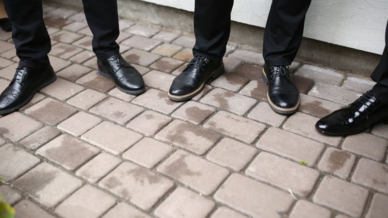 Essential Guidelines for Choosing the Perfect Non-Slip Footwear for Restaurant Staff