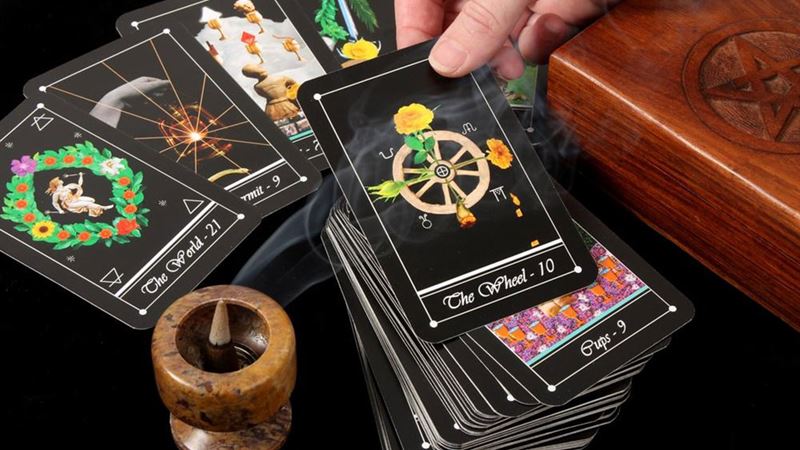 Essential Tips to Avoid Mistakes When Visiting a Psychic