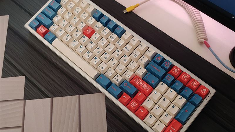 Comprehensive Guide to Keycaps: Features, Manufacturing Methods, and Choosing the Best for Gaming