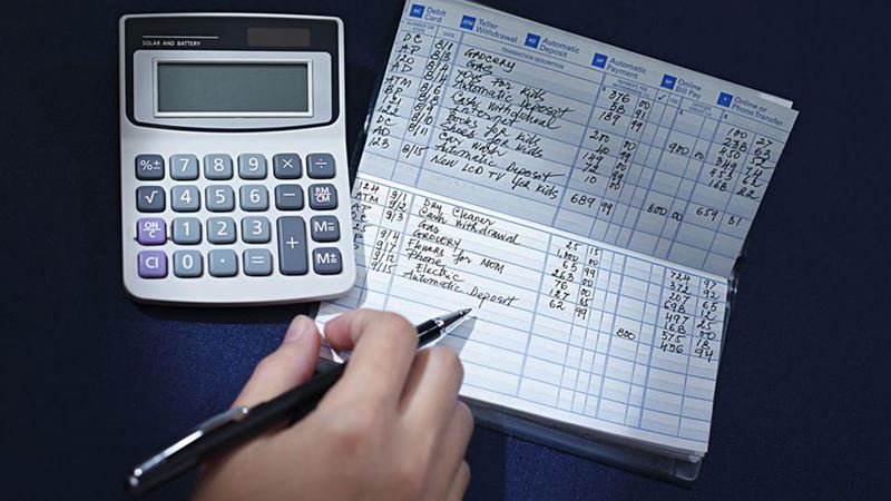 Pros and Cons of Opening a Savings Account: A Comprehensive Guide