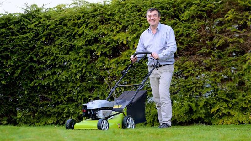 Essential Tips for Choosing the Perfect Lawn Maintenance Service Provider