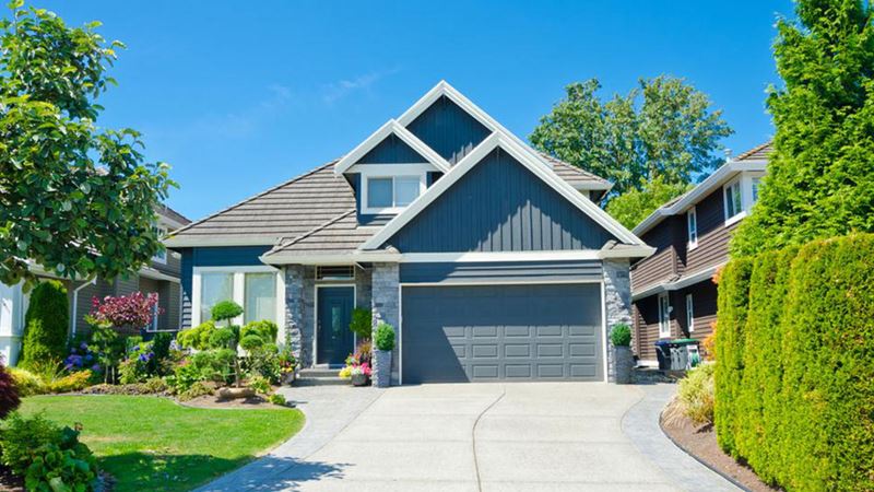 Ultimate Guide to Finding Premium Garage Doors on the Pacific Coast