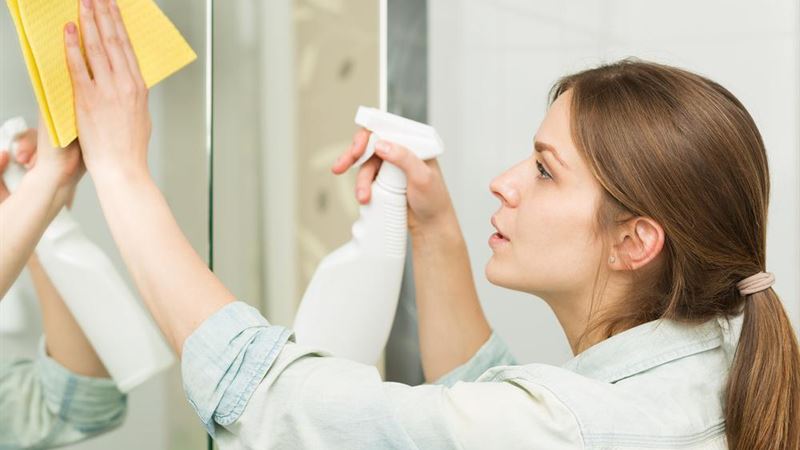 Comprehensive Guide to Achieving a Sparkling and Hygienic Bathroom: Expert Tips and Top Products