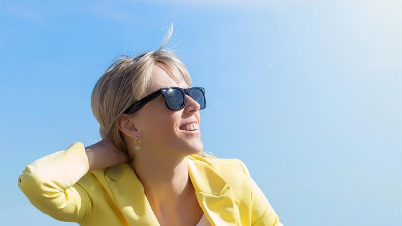 The Ultimate Guide to Ray-Ban Eyewear: Style, History, and Why They Are a Luxury Investment