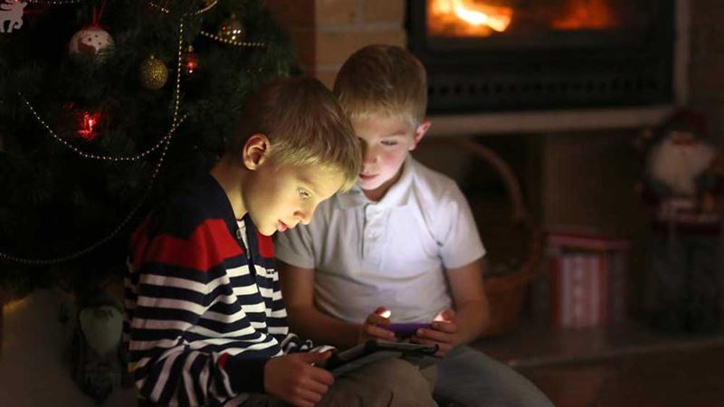 Flexible No-Contract Cellphone Plans for Kids and Teens from Best Buy