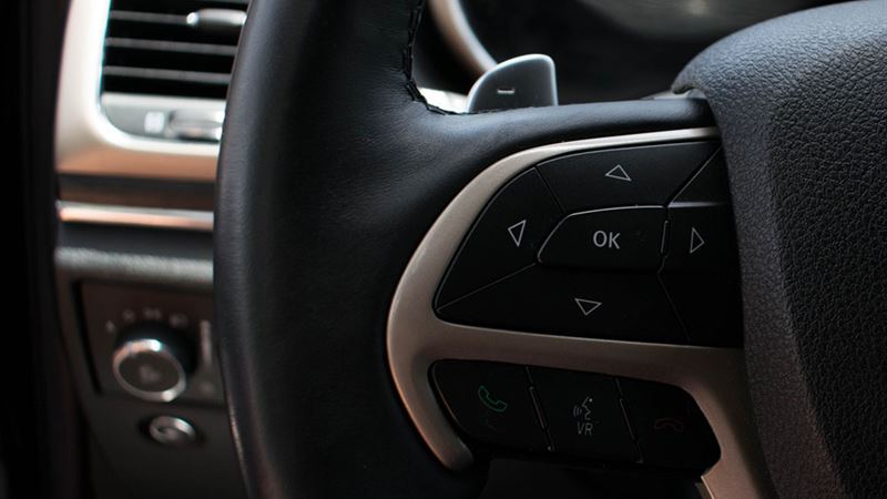 Comprehensive Overview of the Jeep Grand Cherokee Limited: Features, Performance, and Value