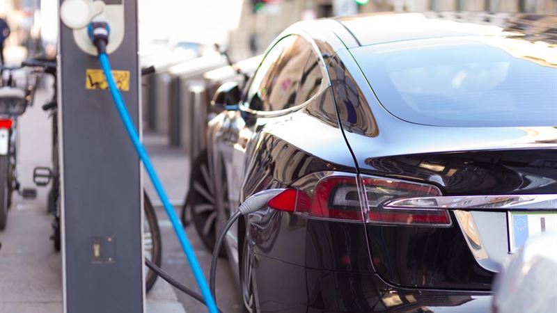 Top 5 Hybrid Electric Vehicles Leading the Market in 2023