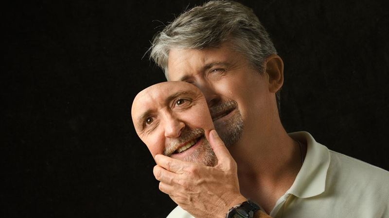 Understanding Bipolar Disorder: Causes, Symptoms, and Treatment Approaches