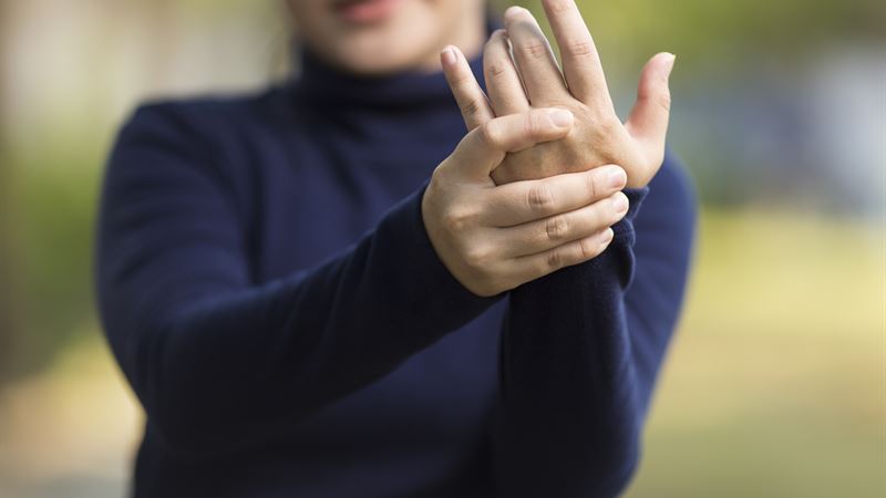 Comprehensive Guide to Trigger Finger: Symptoms, Causes, and Effective Management Strategies