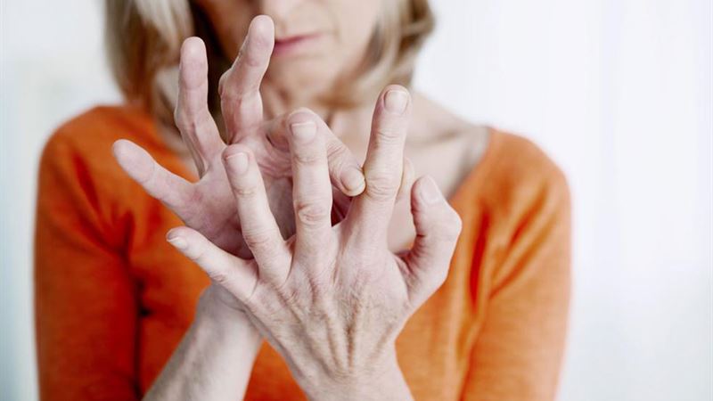 Recognizing the Key Signs and Symptoms of Rheumatoid Arthritis Early