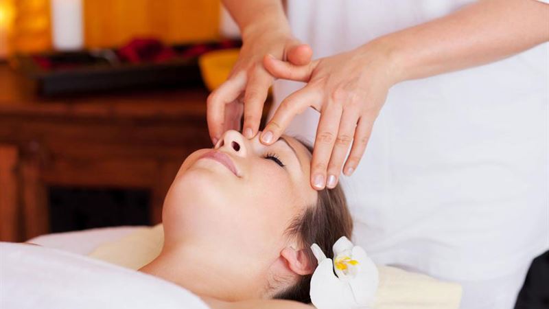 Top Leading Massage Therapy Schools for Holistic and Comprehensive Training