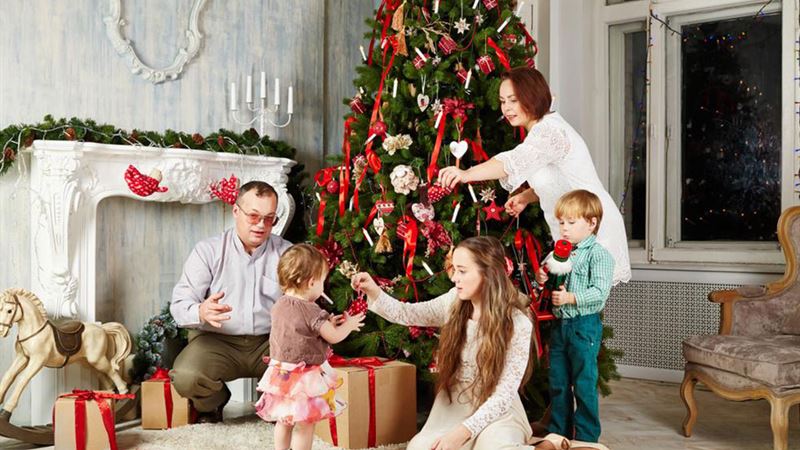 Essential Tips for Selecting the Perfect Artificial Christmas Tree Stand