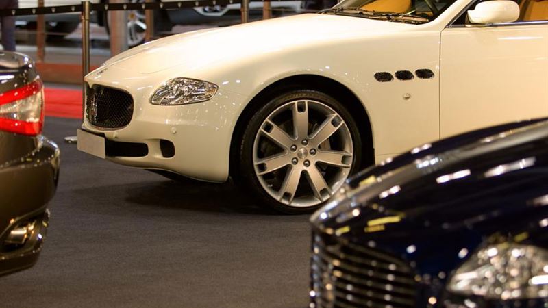 The Luxury and Prestige of the BMW 7 Series: An In-Depth Price Analysis and Features Overview